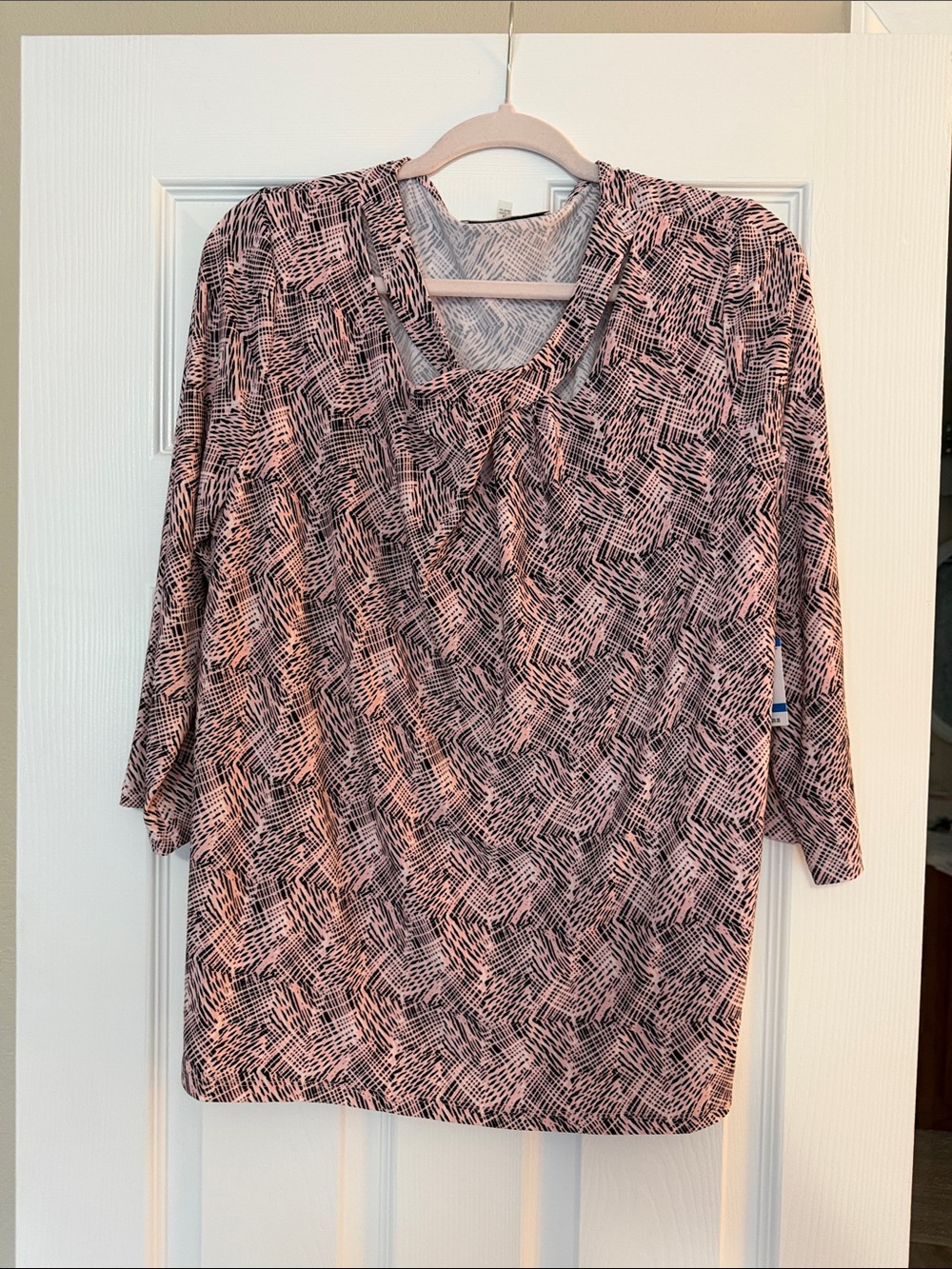 Kasper Pink & Black Abstract Tunic XL 
NEW WITH TAGS